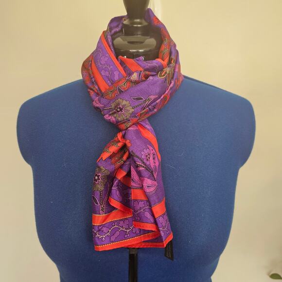Vintage Specialty House 100% Silk Scarf – Purple Red Floral Print Made in Japan - Picture 2 of 3